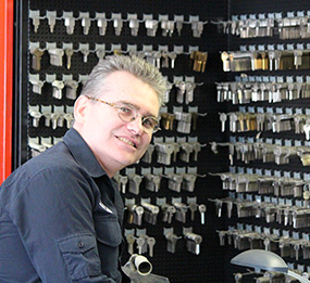 Contact Locksmith Waterloo Sydney